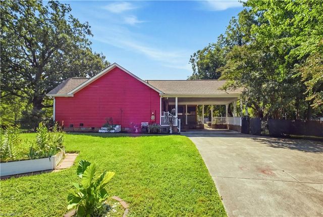 240 Silver Lake Drive, Burlington, NC 27215