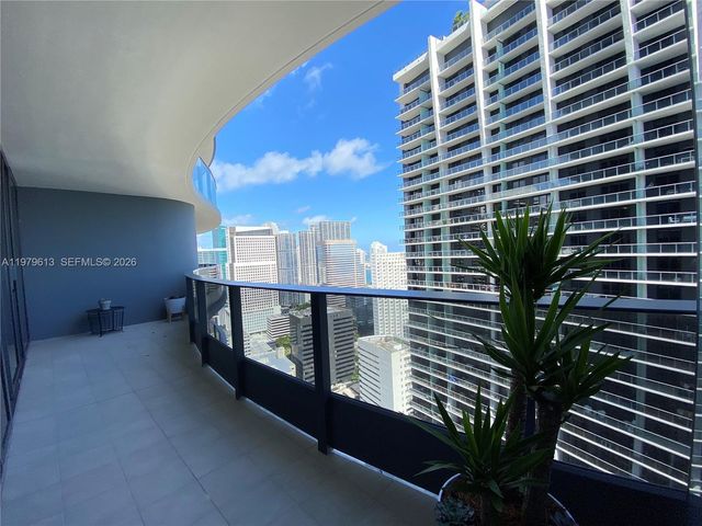 1000 Brickell Plaza 3807, Miami, FL 33131