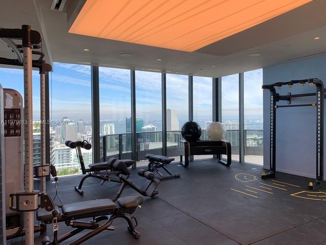1000 Brickell Plaza 3807, Miami, FL 33131