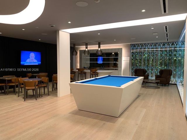 1000 Brickell Plaza 3807, Miami, FL 33131