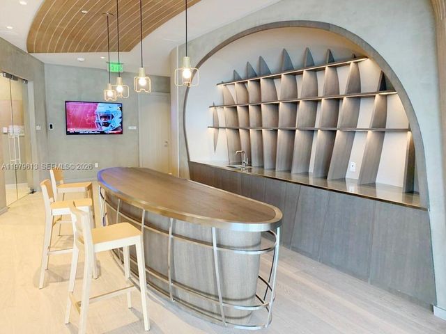 1000 Brickell Plaza 3807, Miami, FL 33131