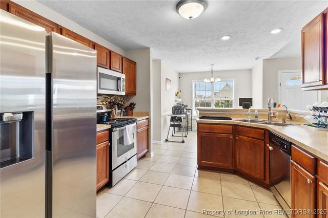 5925 Blue Sky Lane, Hope Mills, NC 28348