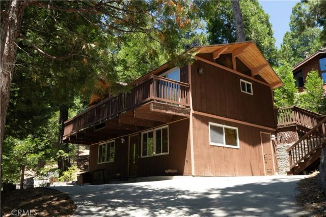 392 Pioneer, Lake Arrowhead, CA 92352