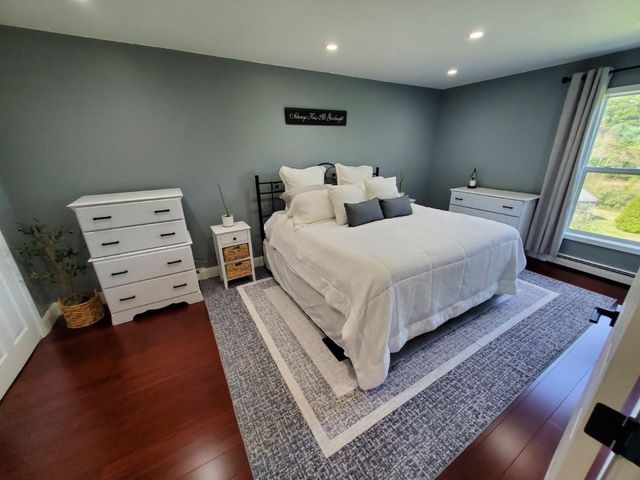 4 Bernards Way, Rochester, MA 02770