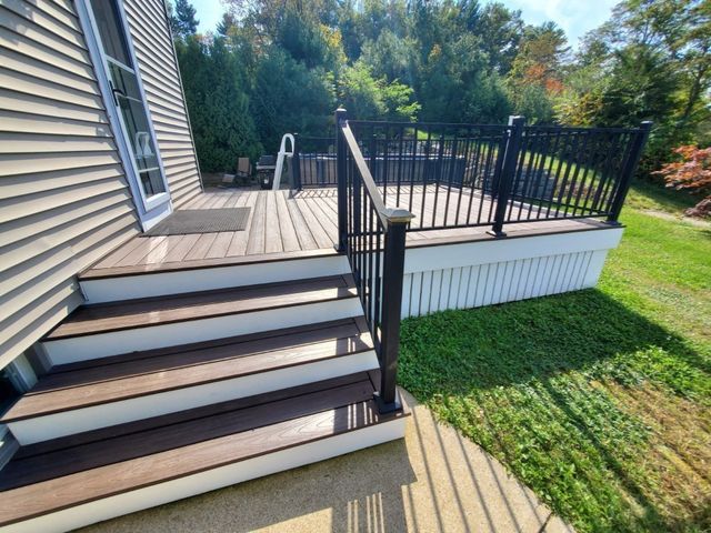 4 Bernards Way, Rochester, MA 02770