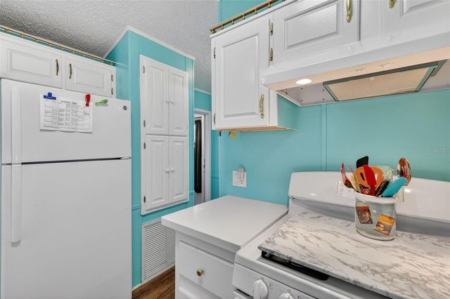 38237 ORIOLE WAY, Leesburg, FL 34788