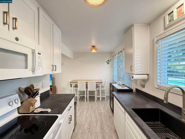 2548 Jones Rd 10, Walnut Creek, CA 94597