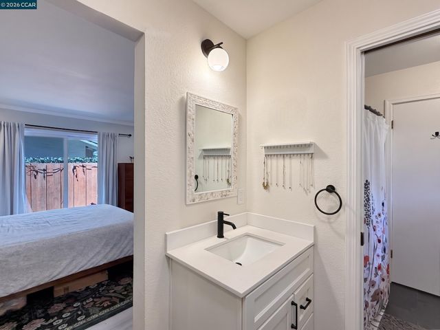 2548 Jones Rd 10, Walnut Creek, CA 94597