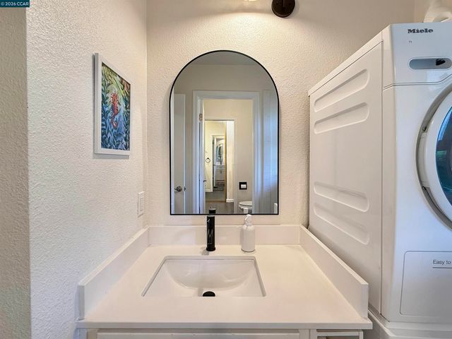 2548 Jones Rd 10, Walnut Creek, CA 94597