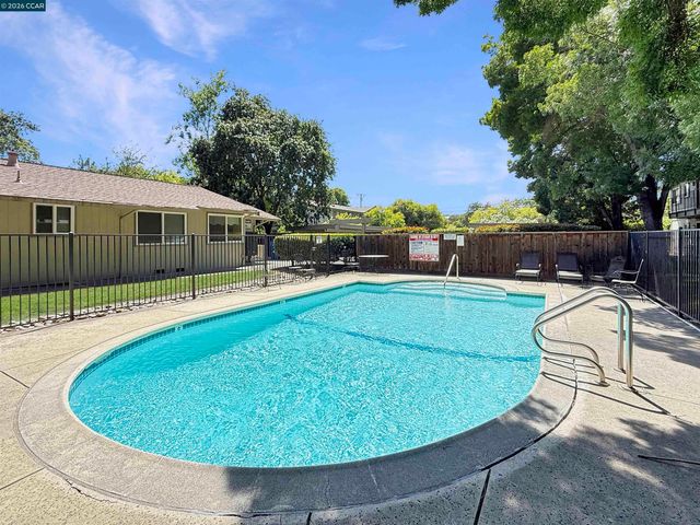 2548 Jones Rd 10, Walnut Creek, CA 94597