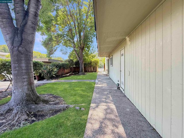 2548 Jones Rd 10, Walnut Creek, CA 94597