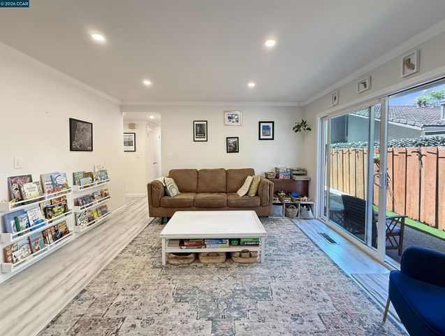 2548 Jones Rd 10, Walnut Creek, CA 94597