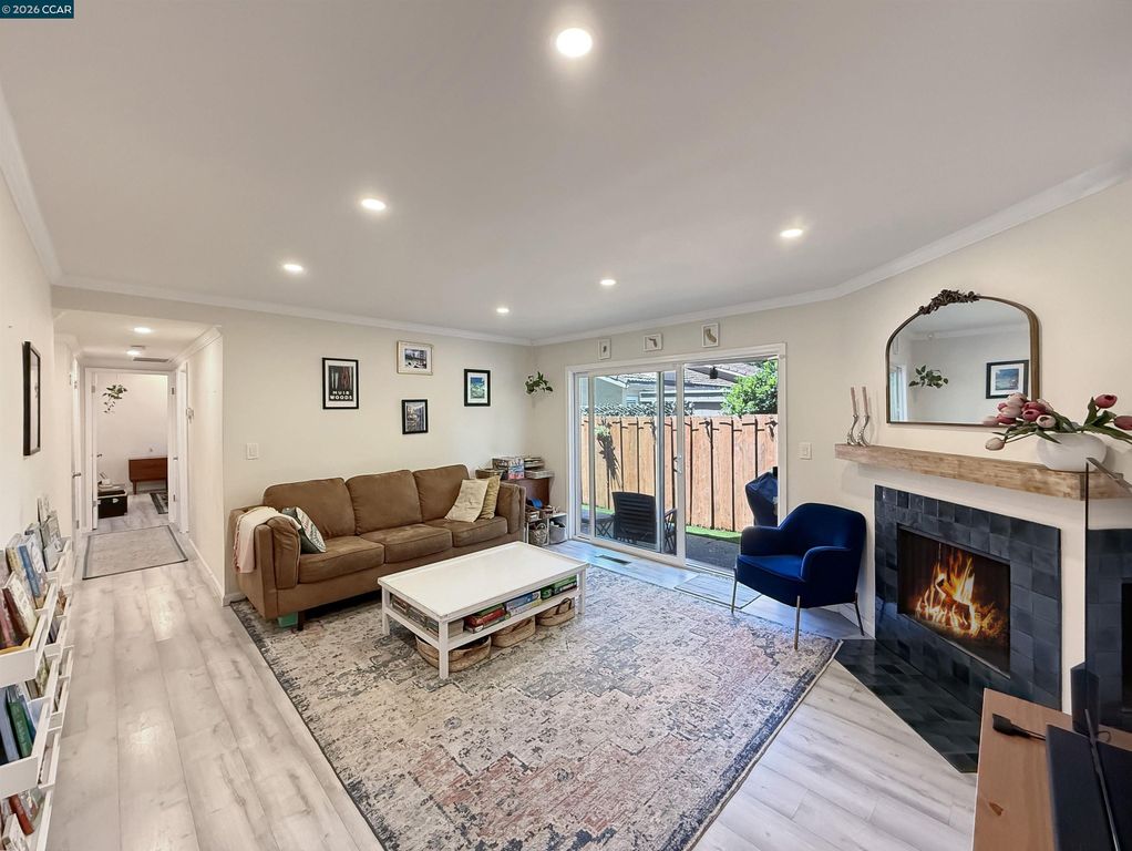 2548 Jones Rd 10, Walnut Creek, CA 94597