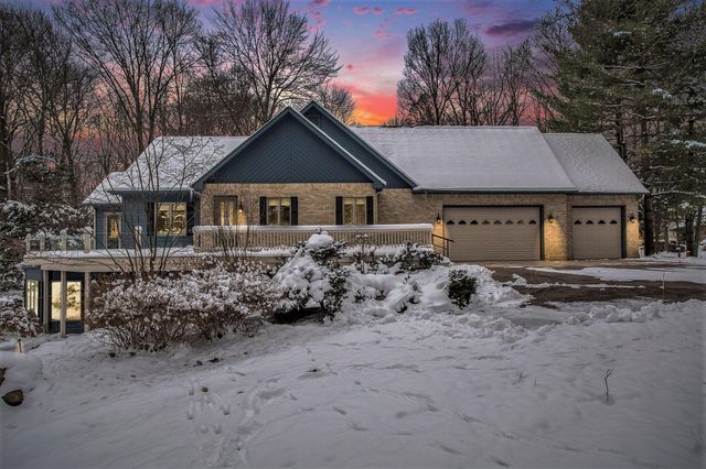 15685 Kesselwood Trail, Marshall, MI 49068