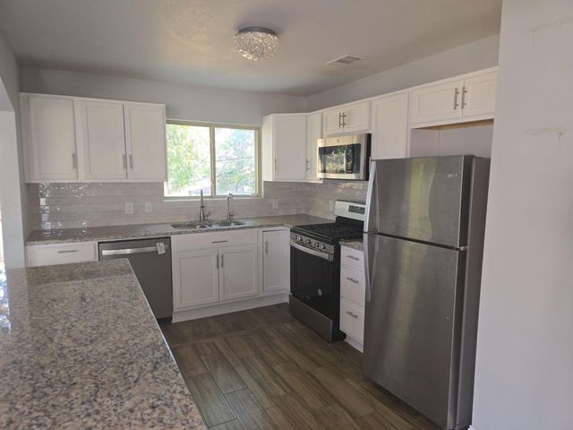 3727 Golden Hills Drive, Dallas, TX 75241