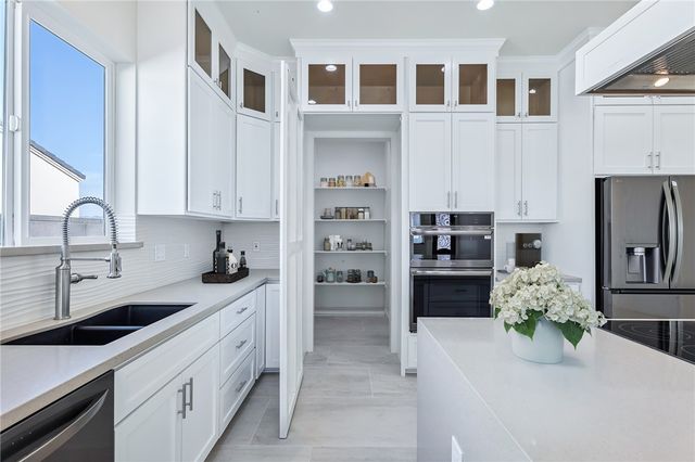 1909 E Via Aventino, Fort Mohave, AZ 86426