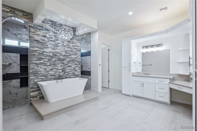 1909 E Via Aventino, Fort Mohave, AZ 86426