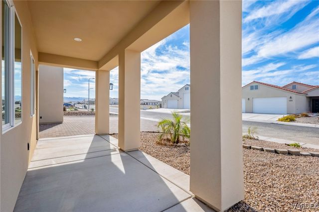 1909 E Via Aventino, Fort Mohave, AZ 86426