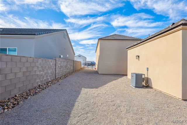 1909 E Via Aventino, Fort Mohave, AZ 86426