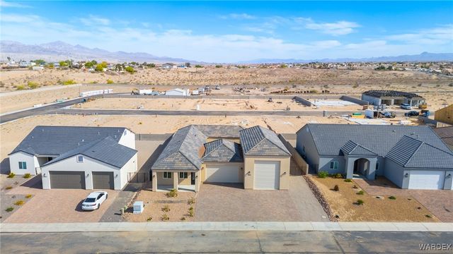 1909 E Via Aventino, Fort Mohave, AZ 86426