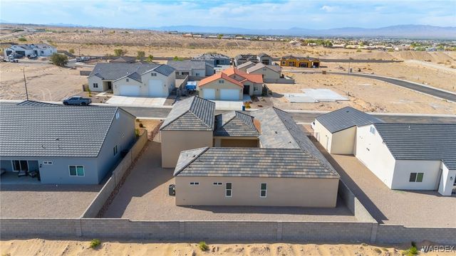 1909 E Via Aventino, Fort Mohave, AZ 86426