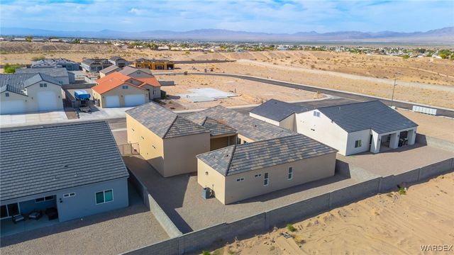 1909 E Via Aventino, Fort Mohave, AZ 86426