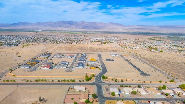 1909 E Via Aventino, Fort Mohave, AZ 86426