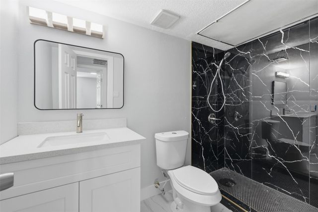 9350 Country Creek Drive 41, Houston, TX 77036