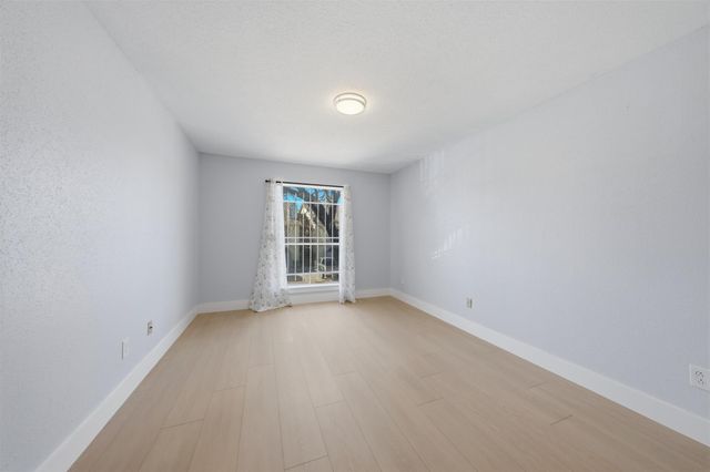 9350 Country Creek Drive 41, Houston, TX 77036