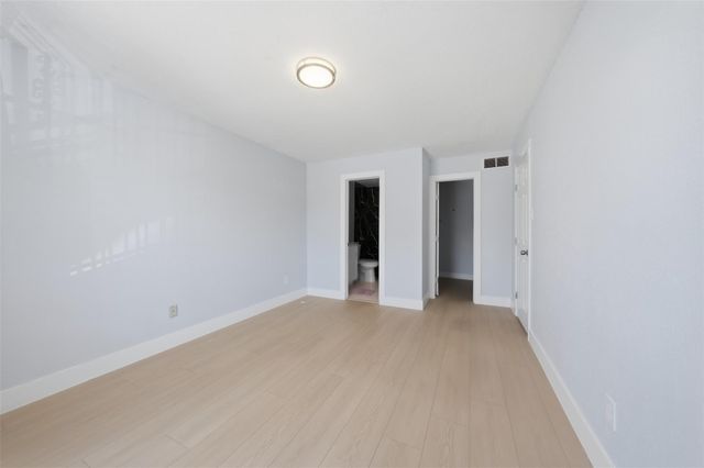 9350 Country Creek Drive 41, Houston, TX 77036