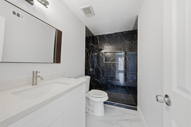 9350 Country Creek Drive 41, Houston, TX 77036