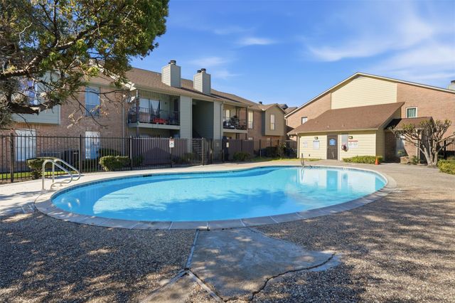 9350 Country Creek Drive 41, Houston, TX 77036