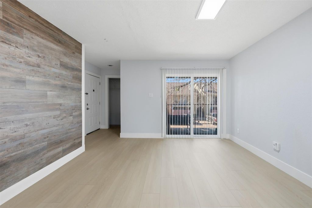 9350 Country Creek Drive 41, Houston, TX 77036