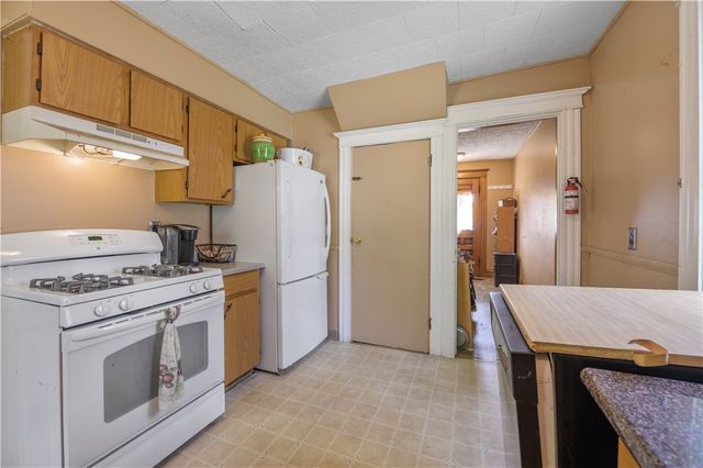 334 West Oak Orchard Street, Shelby, NY 14103