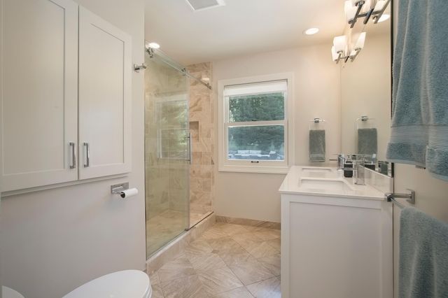 16119 Ringer Road, Minnetonka, MN 55391