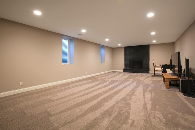 16119 Ringer Road, Minnetonka, MN 55391