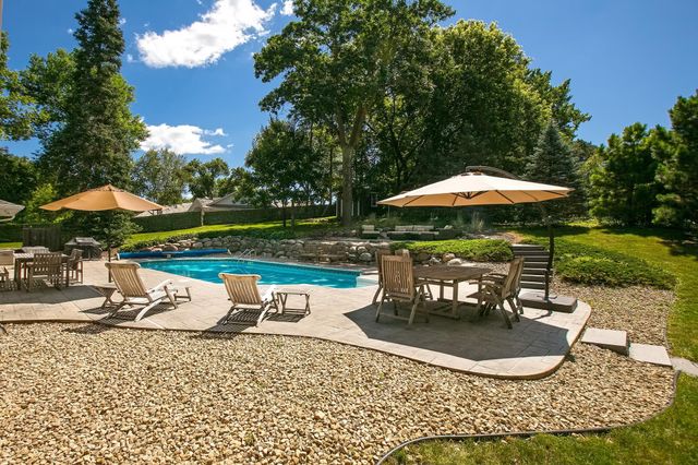 16119 Ringer Road, Minnetonka, MN 55391