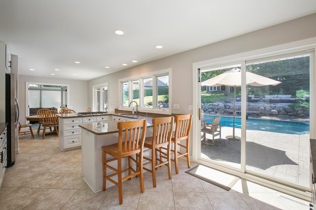 16119 Ringer Road, Minnetonka, MN 55391