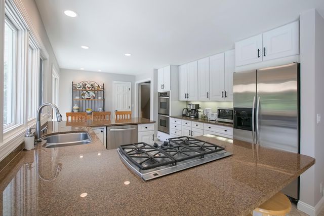 16119 Ringer Road, Minnetonka, MN 55391