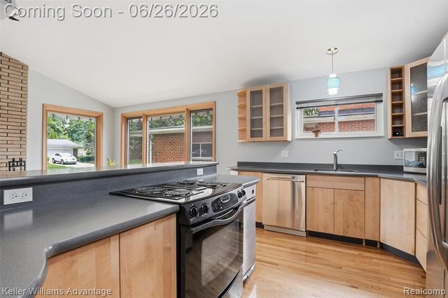 33007 Grennada Street, Livonia, MI 48154