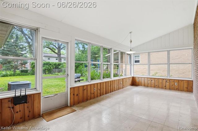33007 Grennada Street, Livonia, MI 48154