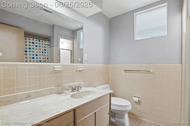 33007 Grennada Street, Livonia, MI 48154
