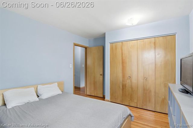 33007 Grennada Street, Livonia, MI 48154