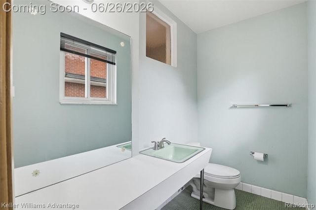 33007 Grennada Street, Livonia, MI 48154