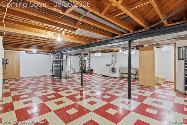 33007 Grennada Street, Livonia, MI 48154