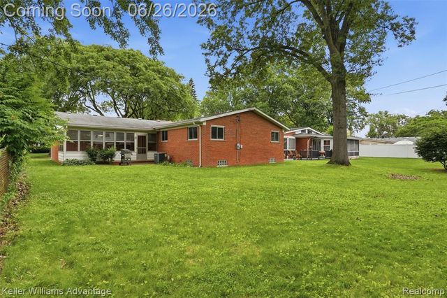 33007 Grennada Street, Livonia, MI 48154