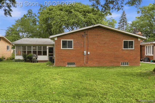 33007 Grennada Street, Livonia, MI 48154