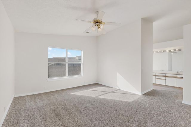 811 Bryce Canyon Street SE, Albuquerque, NM 87123