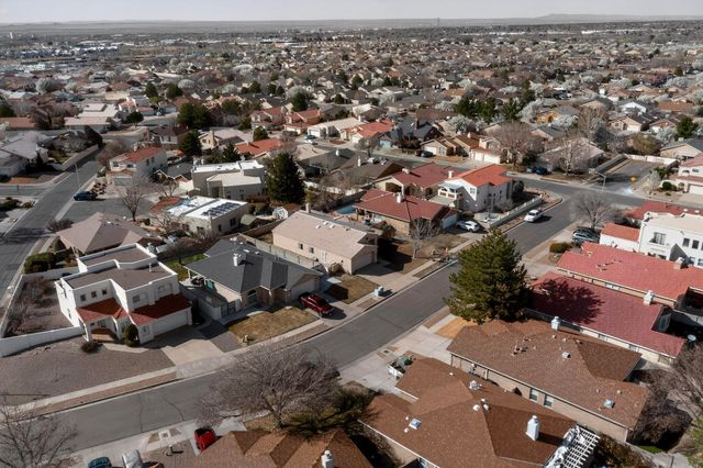 811 Bryce Canyon Street SE, Albuquerque, NM 87123