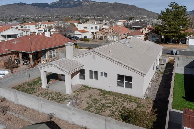 811 Bryce Canyon Street SE, Albuquerque, NM 87123